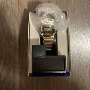 Casio Women Daily Alarm Digital Watch